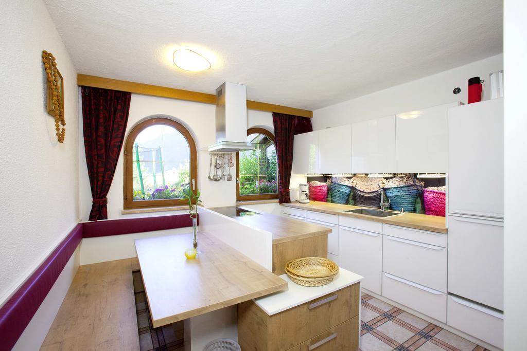 Familienferienhaus Florentine Längenfeld Buitenkant foto